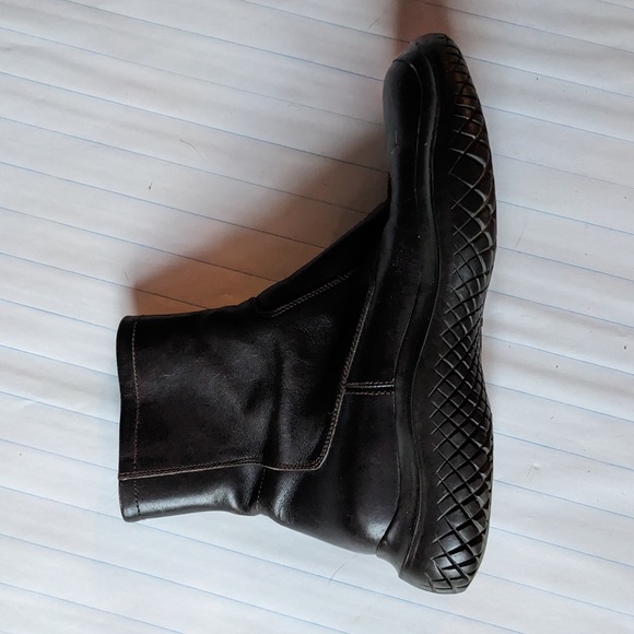 90s Prada Vibram sole Black Leather Chunky Platform Ankle Boot - Picture 2 of 11